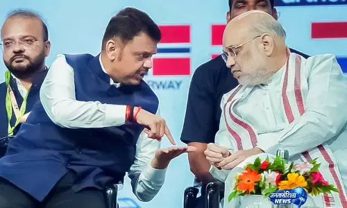 अमित शाह ने भारी बारिश के बीच महाराष्ट्र के CM देवेंद्र फडणवीस को केंद्र की मदद का दिया भरोसा
